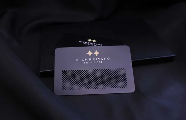 Rich & Rivano: FDS Cardsin valmistama kortti