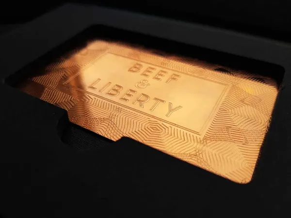 Beef & Liberty: FDS Cardsin valmistama kortti